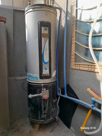 Aroma 50 Gallon Gas Water Heater (Geyser) – Working Condition