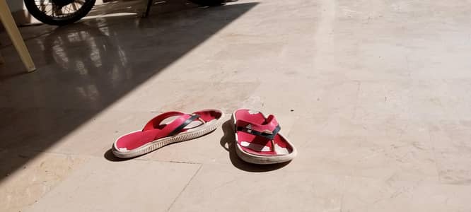 Luis vitton London slippers