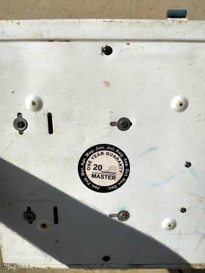 Master voltage stabilizer