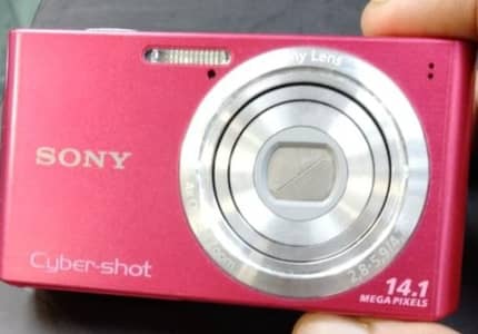 Sony cyber shot camera