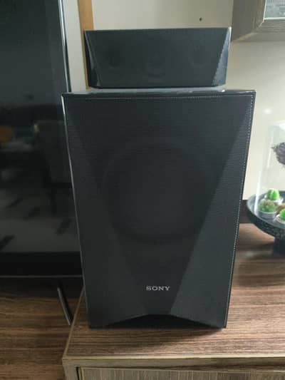 Sony Home Theater 5.1 Model DZ950 - 1000watts