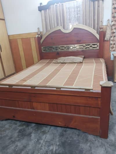 Pure Diyar Wooden bed