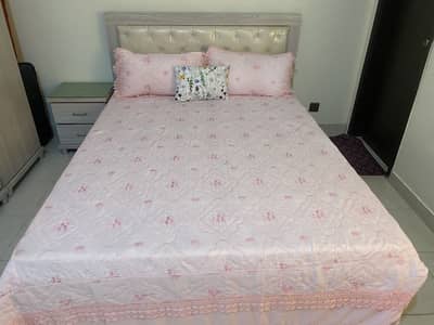 QUEEN SIZED BED WITH SIDE TABLE (URGENT)