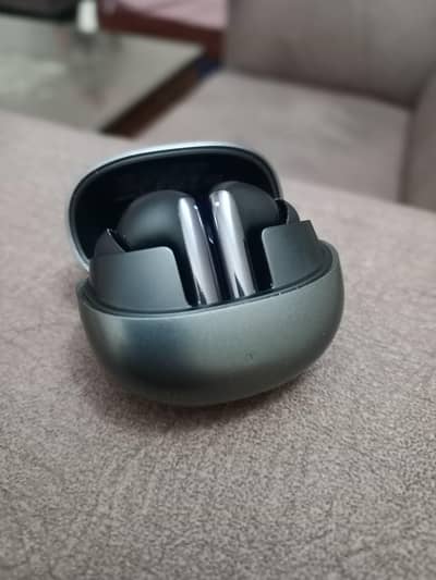 QCY MeloBuds Pro – Hi-Res Audio (LDAC), 46dB Adaptive ANC, Like New!