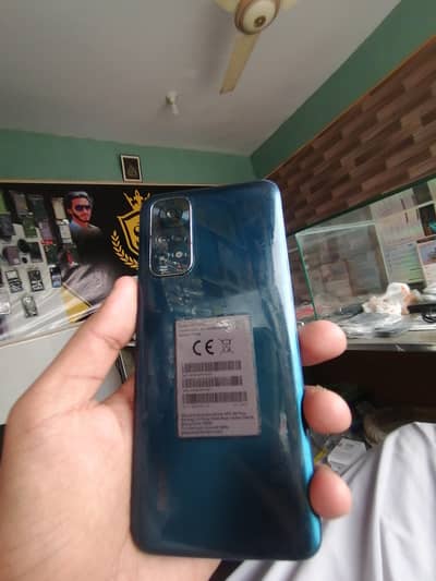 redmi note 11.6 128gb with box and original charger.