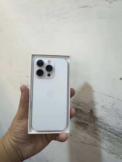 Iphone 16 pro under Apple Warranty