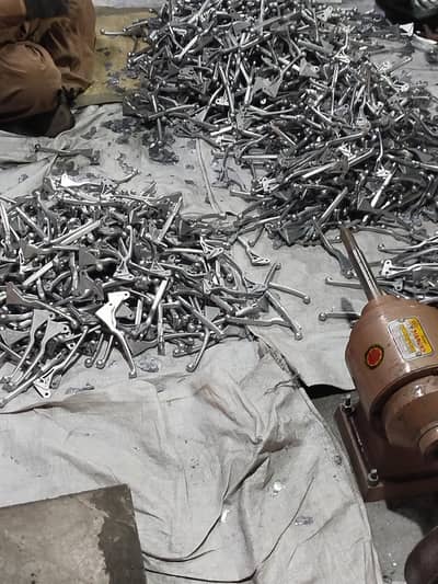 Karkhany me larko ki zrurat hy 03103305074 whatsapp