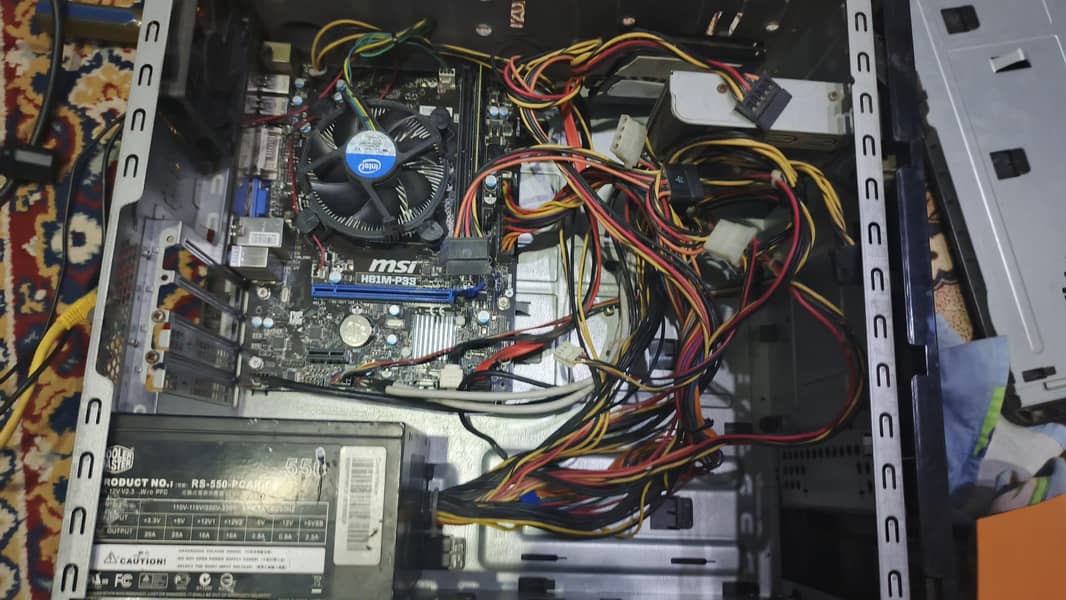 UPGRADABLE PC (NO GPU) 0