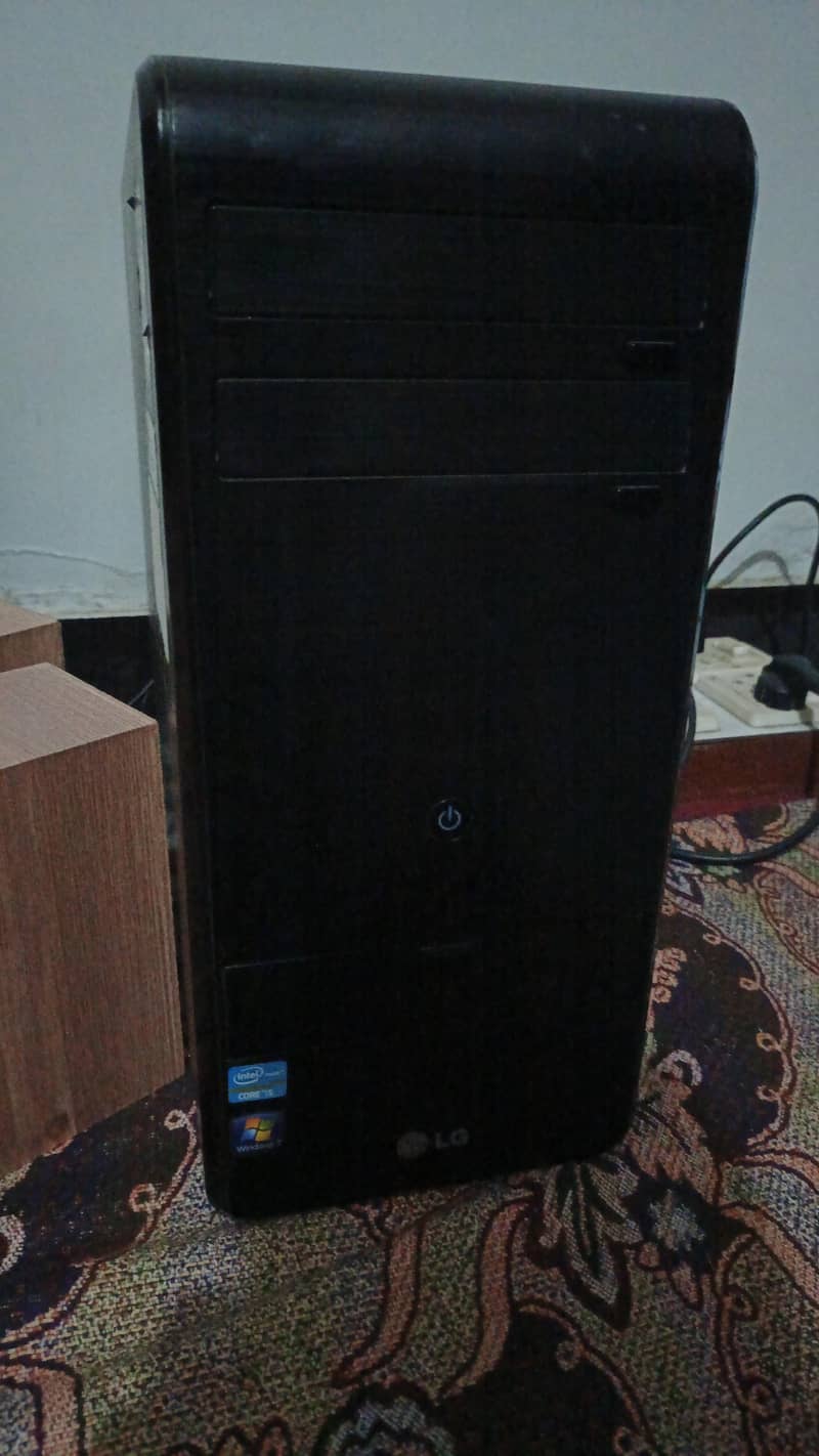 UPGRADABLE PC (NO GPU) 1