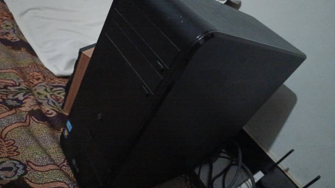 UPGRADABLE PC (NO GPU) 2