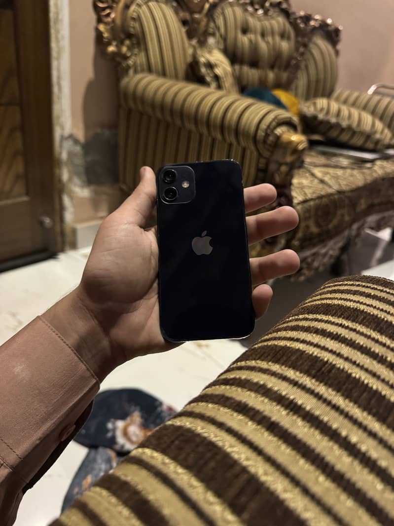 Iphone 12 mini 0