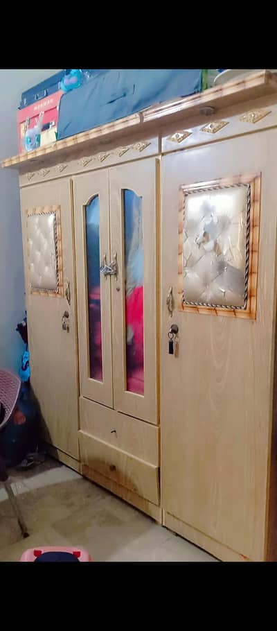 4 peace Furniture 4 Piece Set