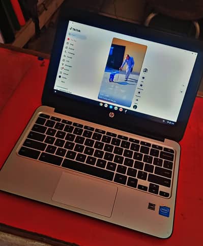 HP Chrome Book with original Charger