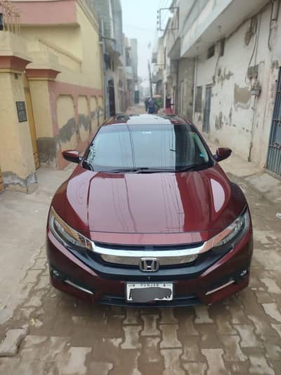 very beautiful and lush cR almost genuine  new tyre just buy n drive