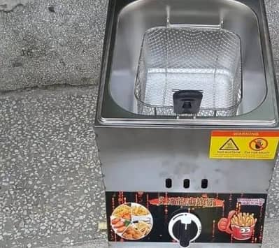 chips k karigar chahiye time 3 say 11