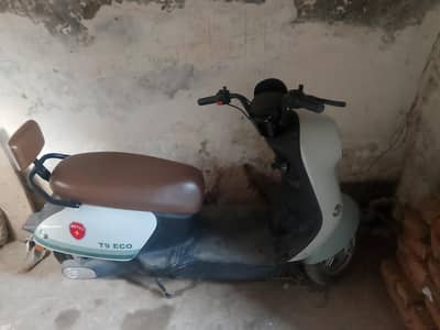 electric scoty for ugernt sale 03067896556 watsap only