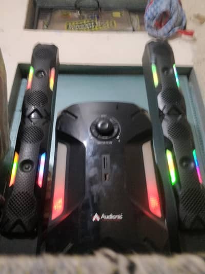 I am selling My heavy boofer Rb106 Model His Very good Condition