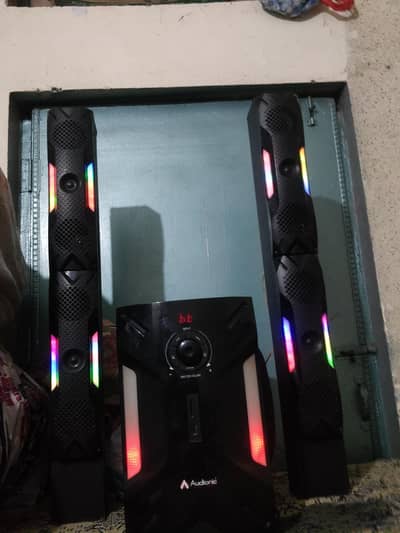 I am selling My heavy boofer Rb106 Model His Very good Condition