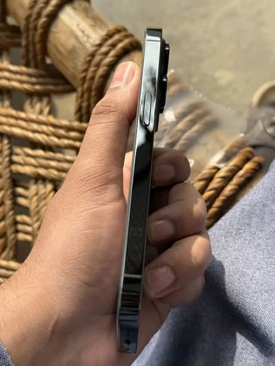 Iphone 14pro 128gb Non pta 4month sim working 87heath watepake