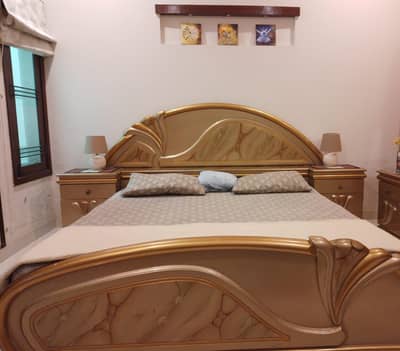 Queen Bed set with Dressing table and Cupboard
