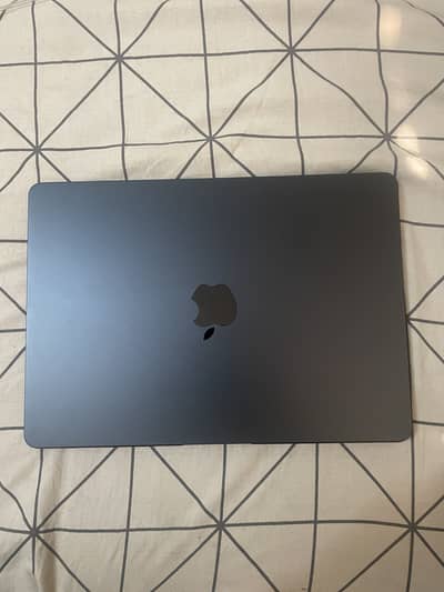 Apple MacBook Air M2 (Japan)