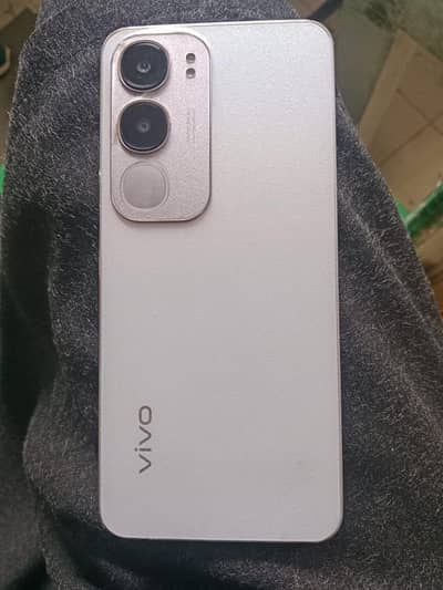 vivo y19s. 6/128