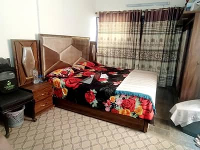 Bed set (Bed with sidetalbles, wardrobe, dressing table)
