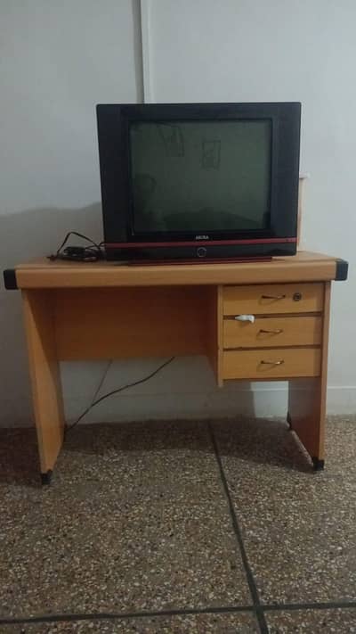 Akira Tv for sale Good condition