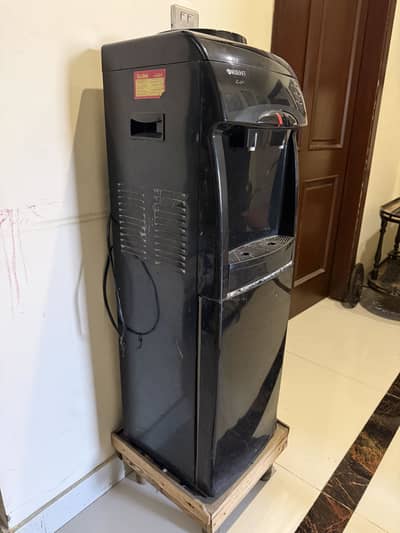 Orient Water Dispenser