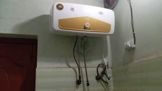 Boss new shape 30L Geyser