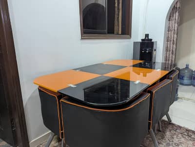 Large Dining Table / Kitchen Table – 6 Seats