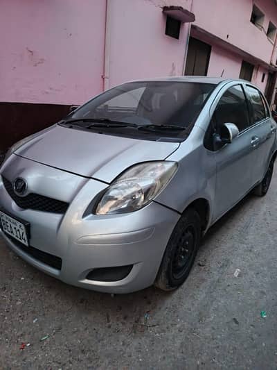 Toyota Vitz car