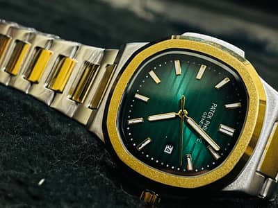 Premium Patek Philippe Nautilus Style Watch - Emerald Green Dial