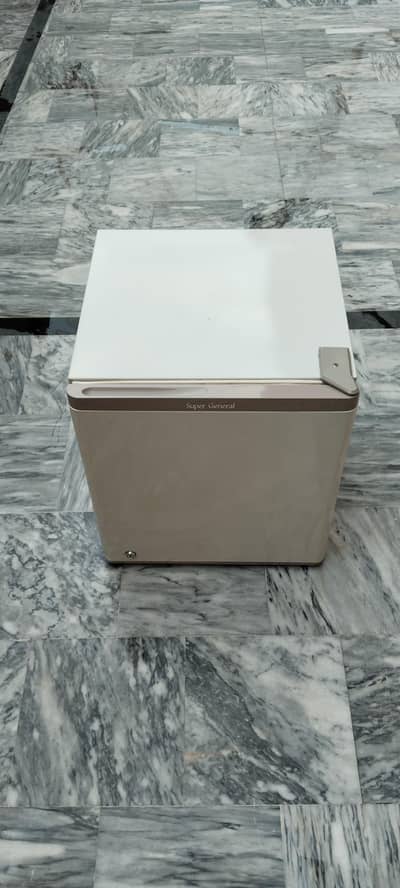Mini Fridge Available For Sale Super General With Good Condition!