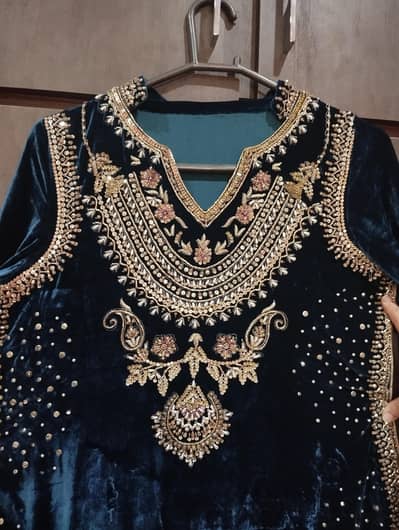 formal dress medium size