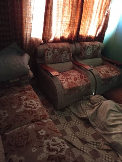 Sofa Set 5 seater with Table