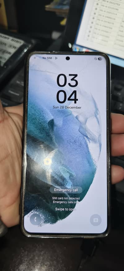 glass Halka sa tota hai panel or touch nai toota