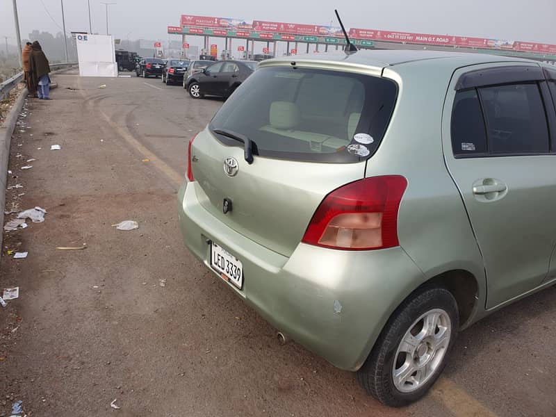2006 model vitz 2