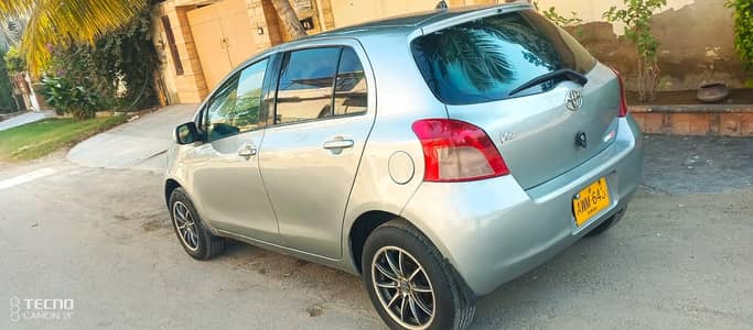 Toyota Vitz 2006 11 DHA