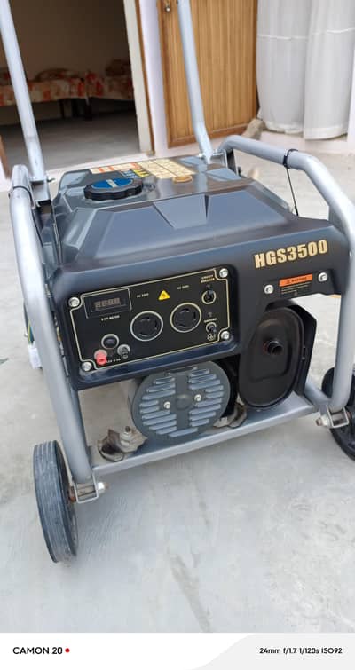 Generator bilkul New condition me h koi fault ni