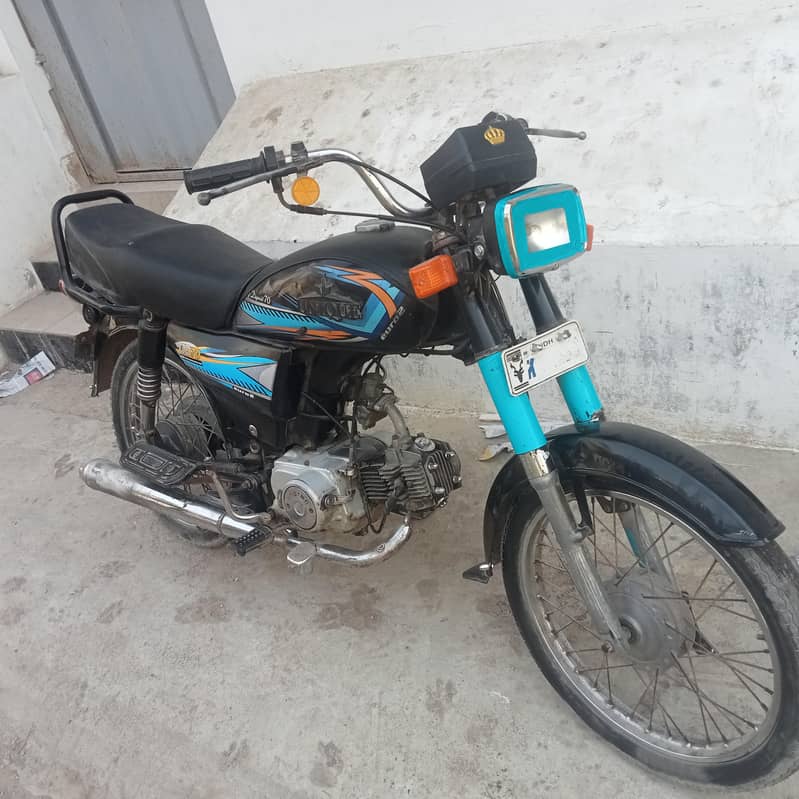 Unique2019 کورنگی ناصرکالونی 3