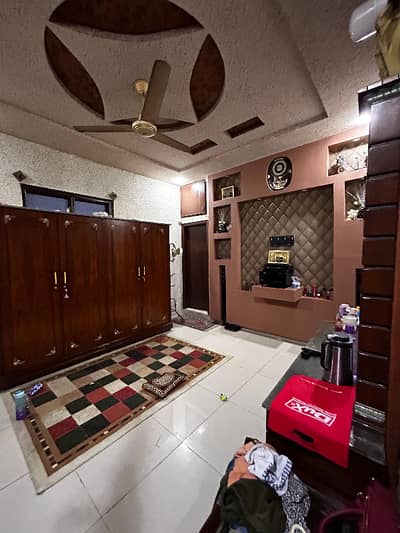 270 SQYARDS | MAIN ROAD FACING | GROUND +1 PLUS 2 ROOMS ON ROOF | HOUSE FOR SALE | 3BED DRAWING LOUNGE PLANNING | CAR PARKING | With Great ventilation no issue of sweet water NORTH KARACHI SECTOR 11A( 200,000/- PER MONTH RENT )