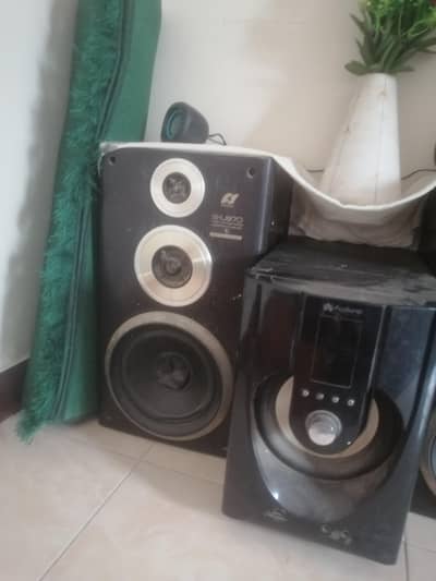 speakers with boofer