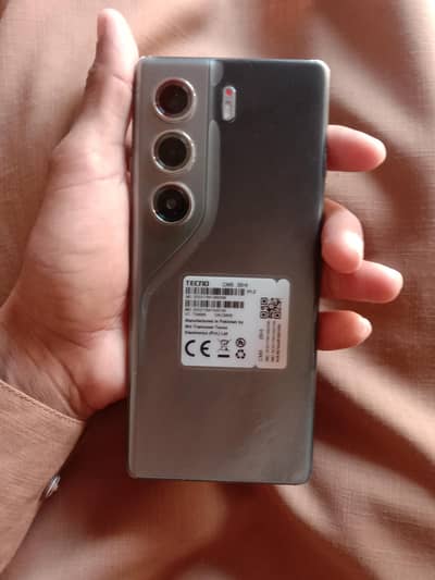 Camon 40 pro