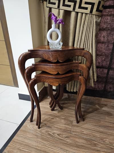 pure sheesham nesting table