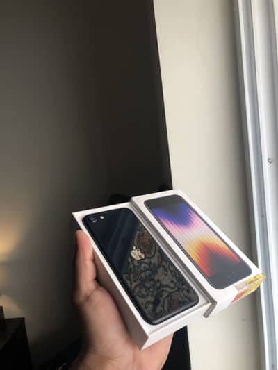 iPhone SE 3rd Gen 2022 64GB Non PTA