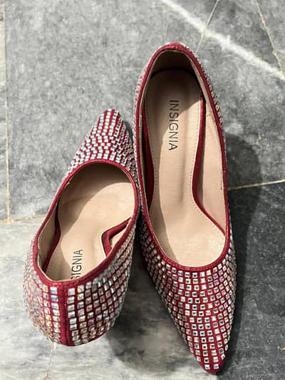 insignia Brand New Heels