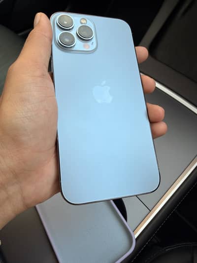 iPhone 13 Pro Max. Complete box