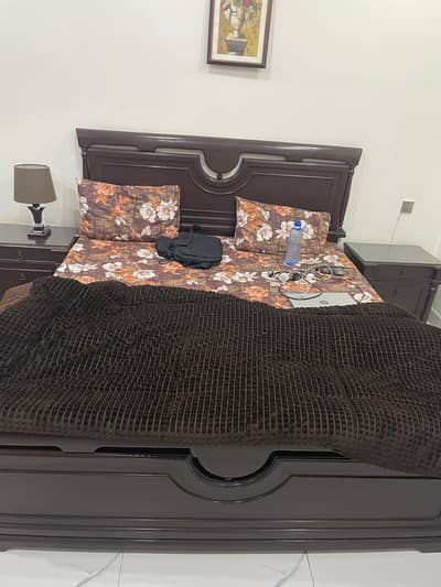 pure wooden made complete set in great condition