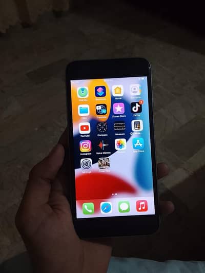 10 By 10 condition smooth display 2 GB ram 16 GB storage